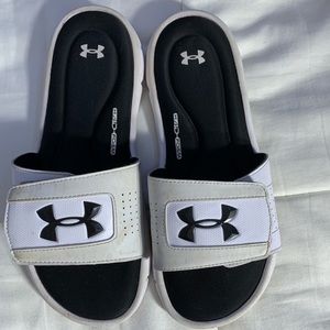Under armour velcro slides
